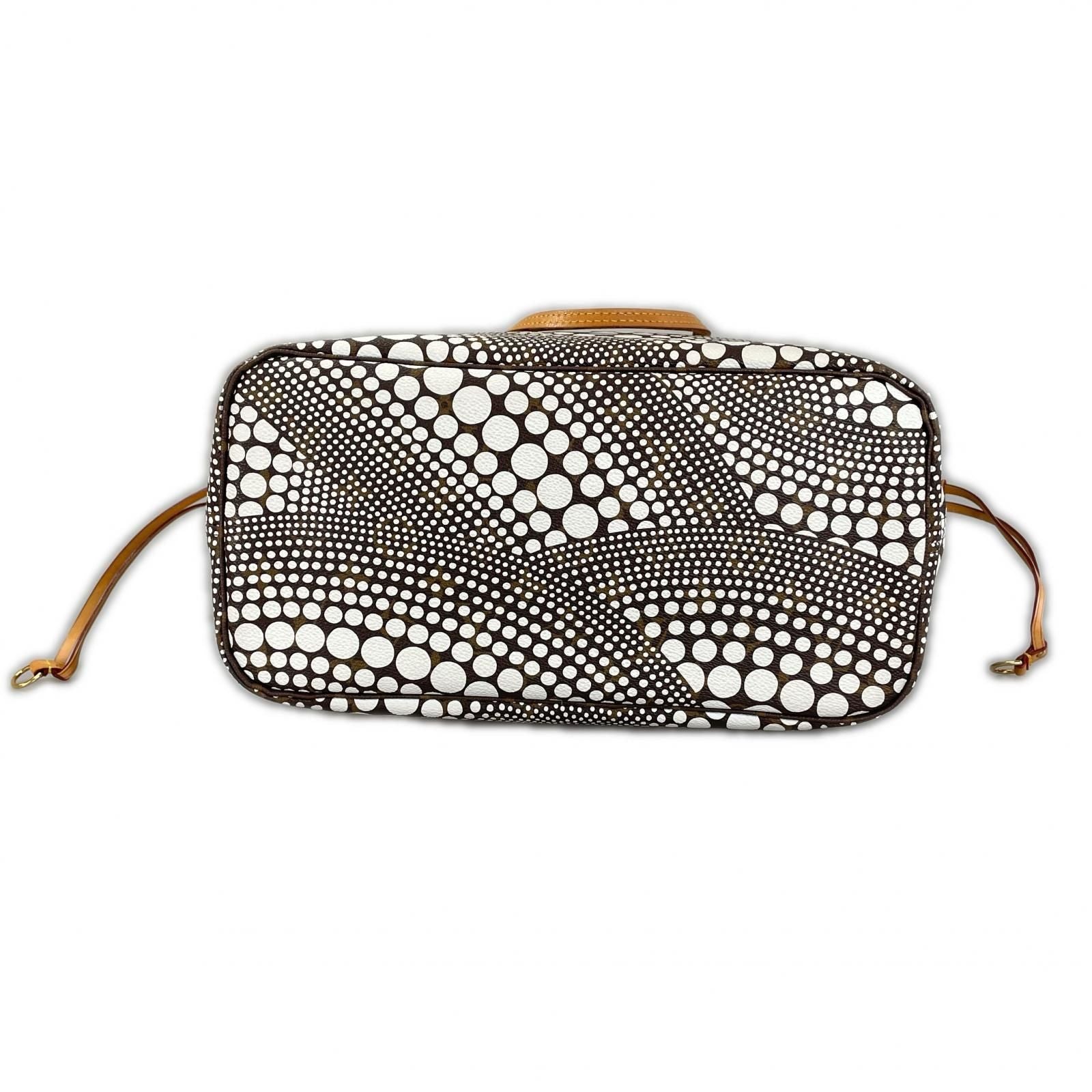 Louis Vuitton Neverfull MM Tote Bag Damier Azur Canvas White Yayoi Kusama — view 3