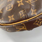 Louis Vuitton Croissant MM Shoulder Bag Monogram Canvas Brown — view 6