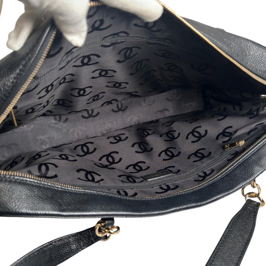 Chanel Choco Bar Tote Bag Leather Black — view 7