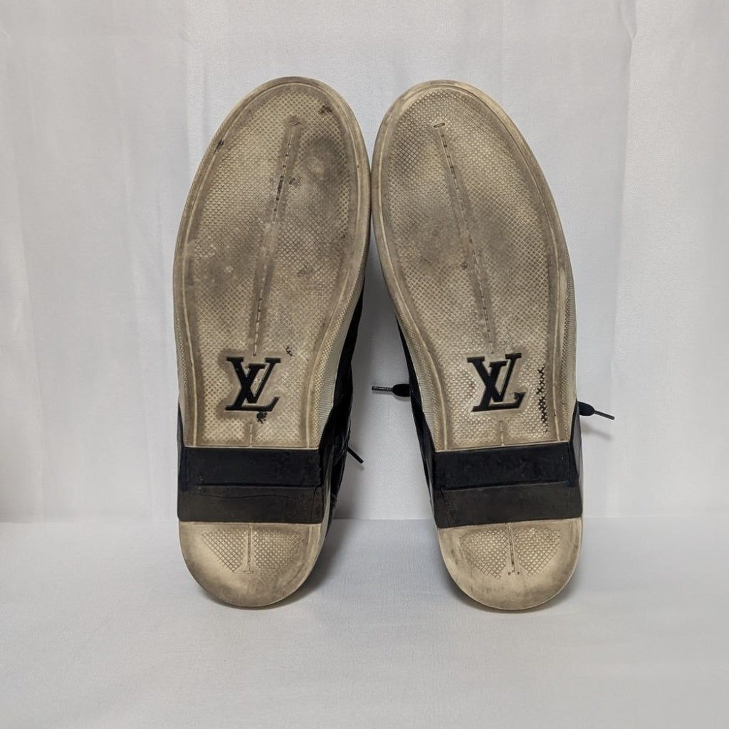 Louis Vuitton Sneakers Damier Infini Gray LV Logo — view 5