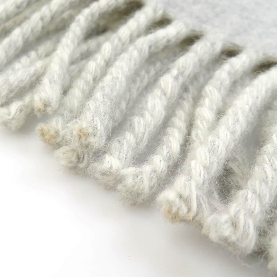 Louis Vuitton Scarf LV Dove Gray Ivory — view 5