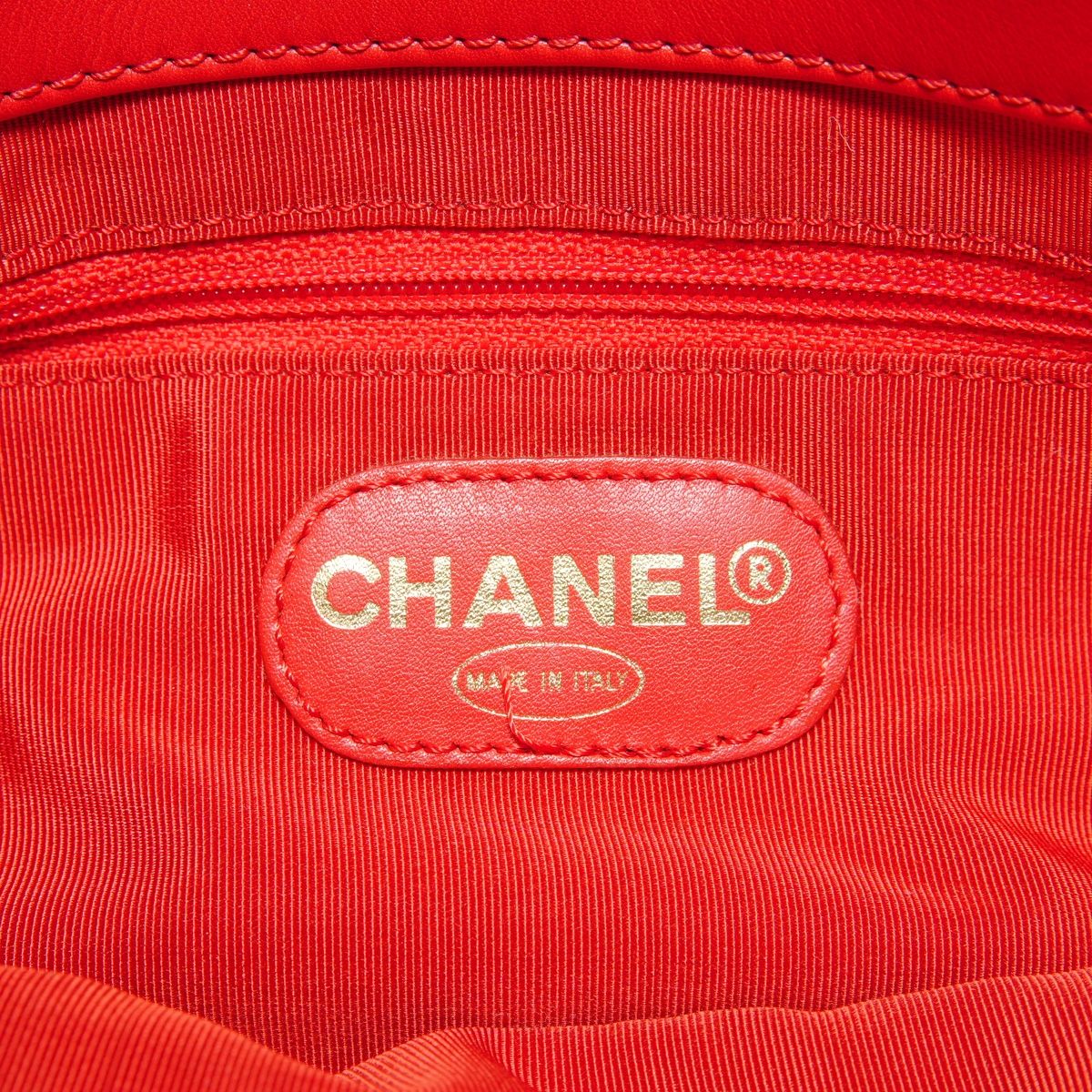 Chanel Tote No 5 CC Logo — view 9