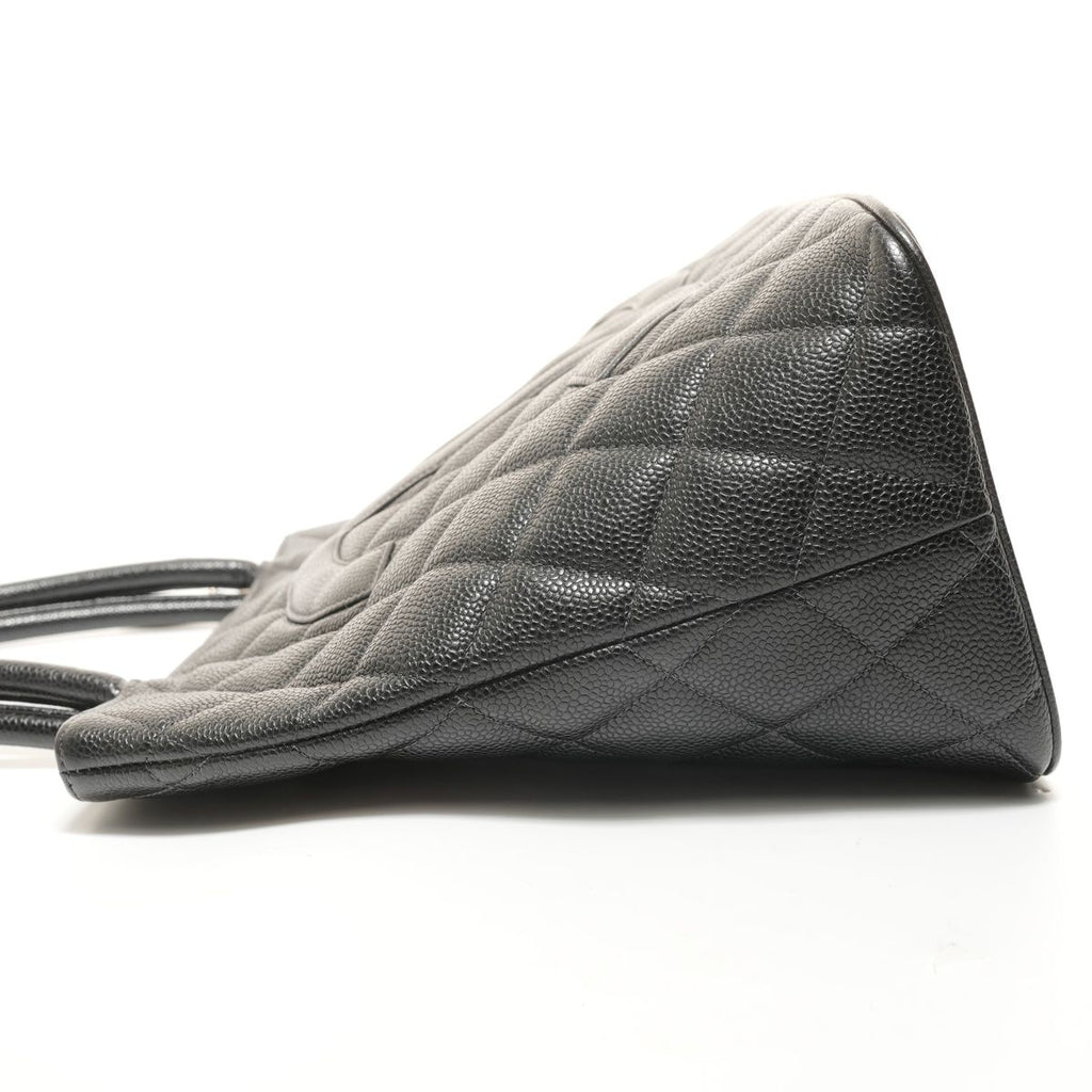Chanel Tote Medallion CC Logo Caviar Leather — view 3