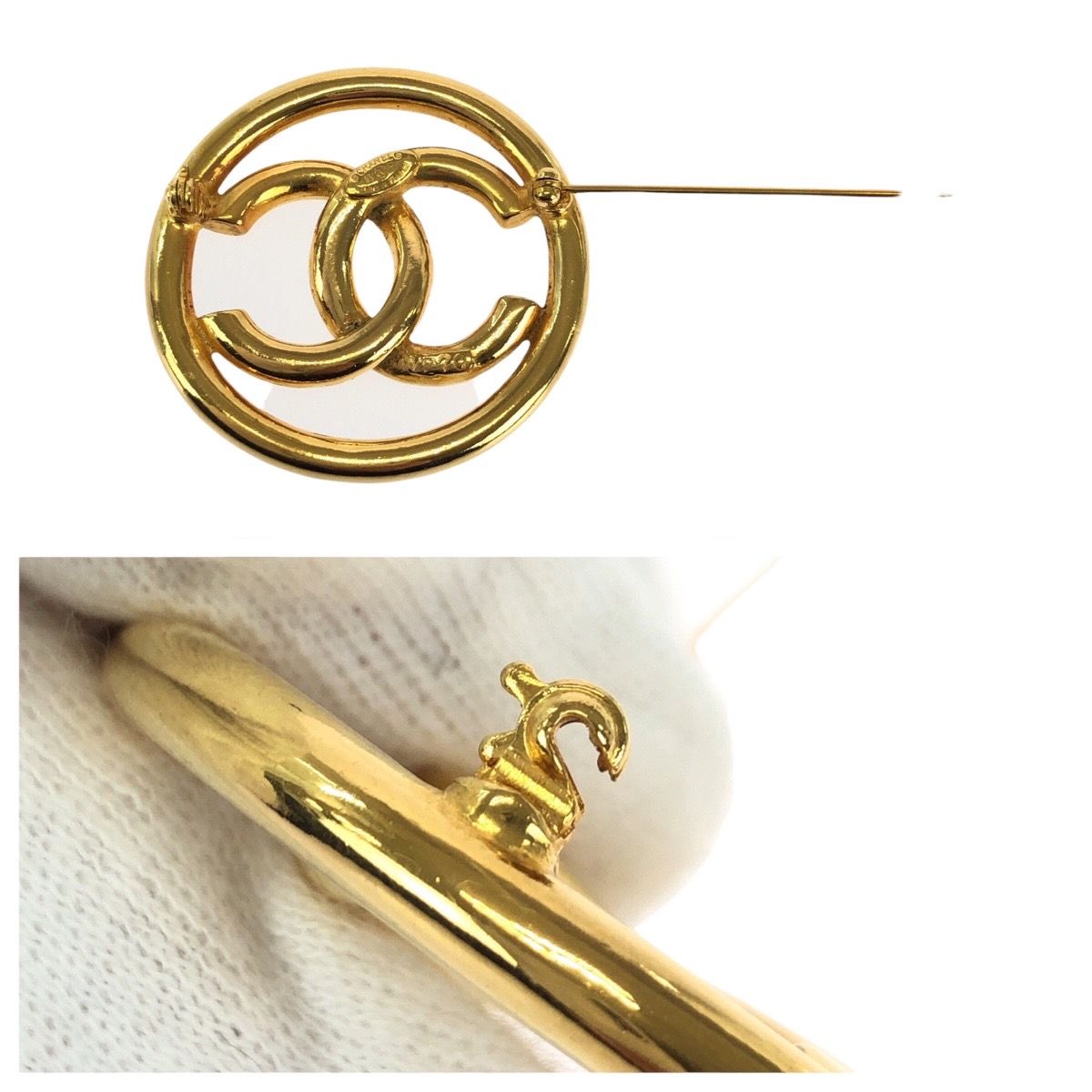 Chanel Vintage CC Logo Gold Plated Brooch 93 — view 5
