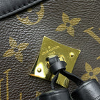 Louis Vuitton Shoulder Bag Monogram Saintonge Tassel Noir Black — view 8