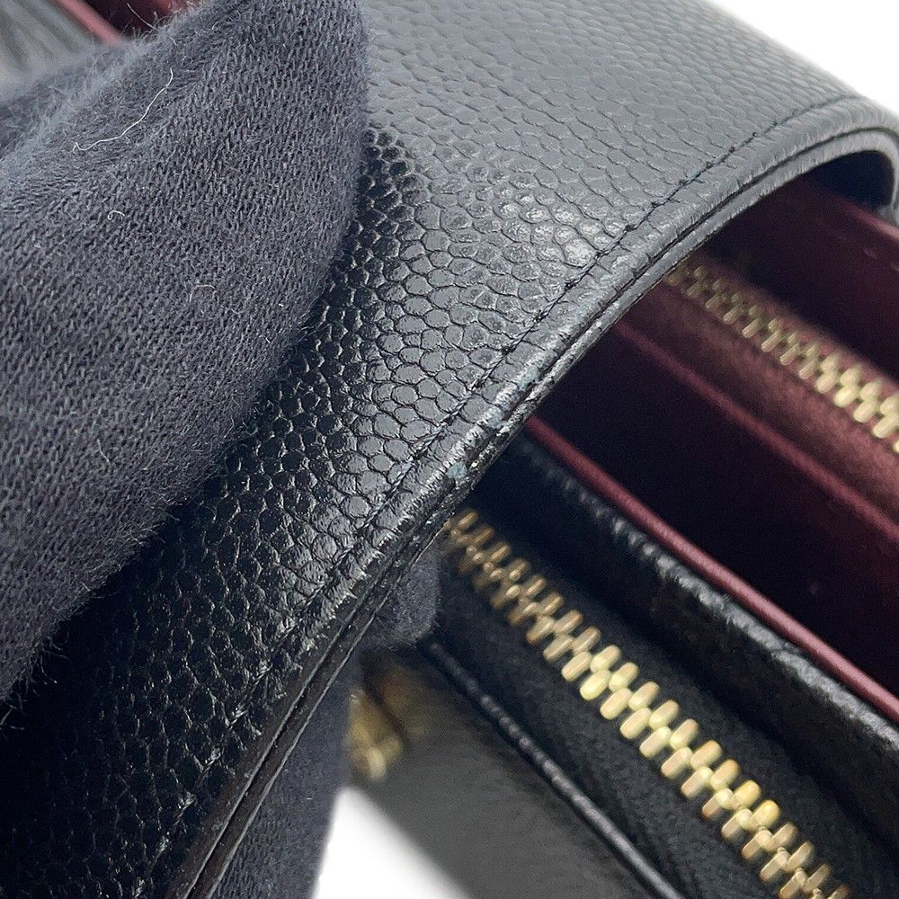 Chanel Phonecase Quilted Chain Shoulder Caviar Leather Bag — view 6