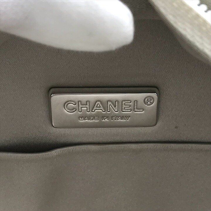 Chanel CC Logo Chain Shoulder Bag Crossbody White Silver — view 8