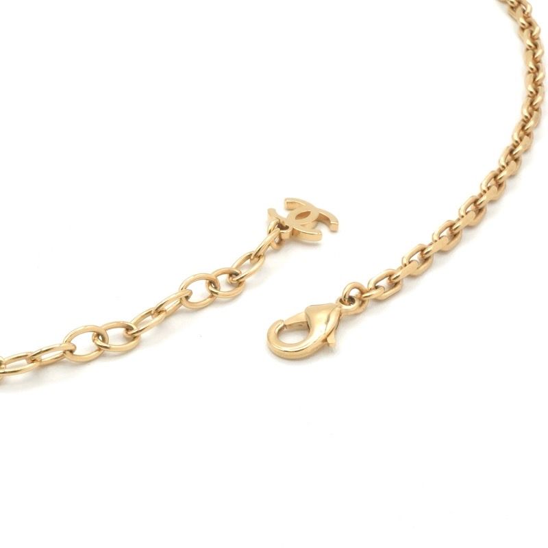 Chanel Necklace Pendant Choker Gold CC Logo Plate — view 5