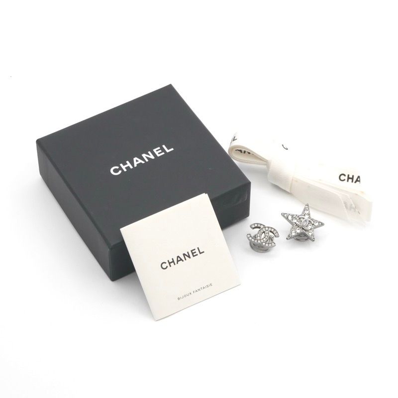 Chanel Hair Silver CC Logo Rhinestone Star Clip Set of 2 — view 6