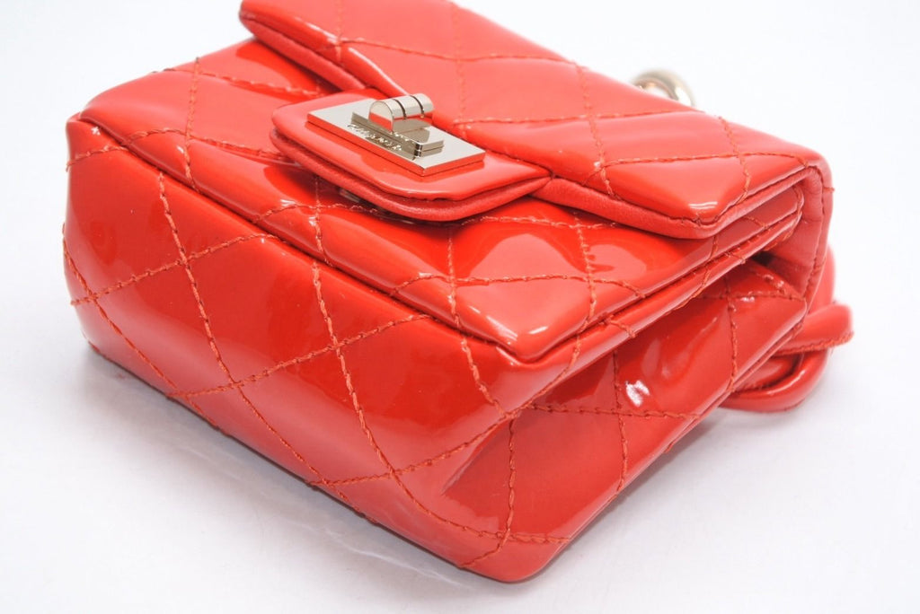Chanel 2.55 Charm Key Pouch CC Logo Patent Leather Red Gold — view 6