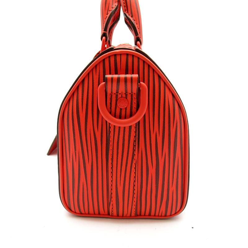 Louis Vuitton Keepall Bandouliere 25 LV Park Seo Bo Epi Handbag Rouge — view 3