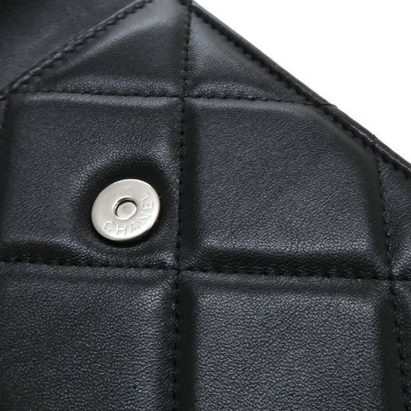 Chanel 19 Chain Shoulder Bag — view 8