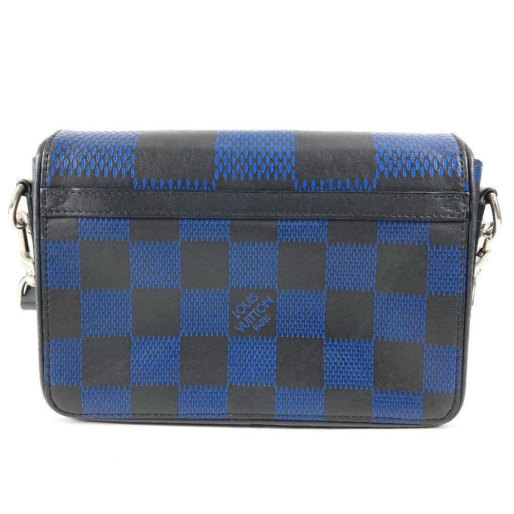 Louis Vuitton Shoulder Bag Studio Messenger Leather Black Blue — view 2