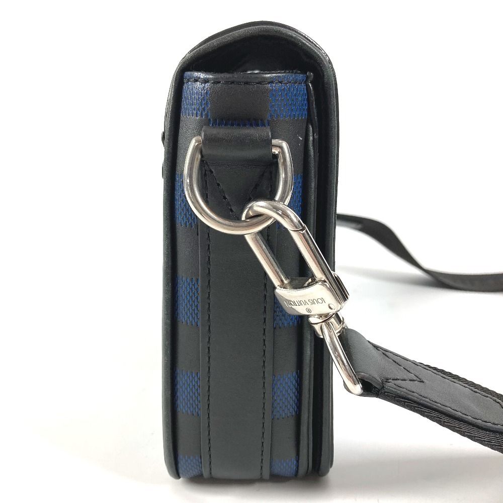 Louis Vuitton Shoulder Bag Studio Messenger Leather Black Blue — view 4