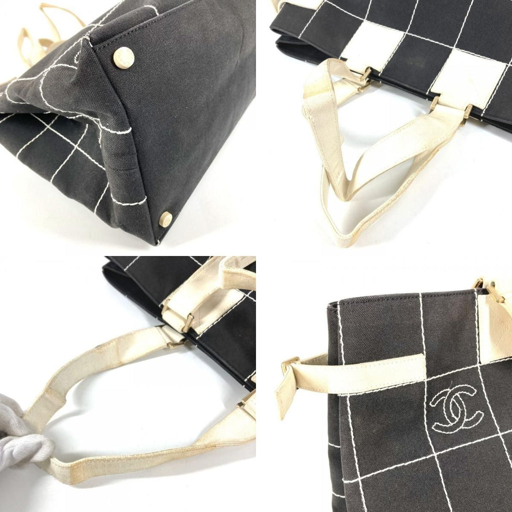 Chanel Shoulder Bag CC Logo Canvas Black — view 7