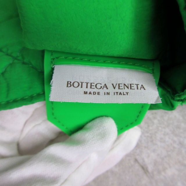 Bottega Veneta Padded Tech Cassette Shoulder Bag Paraquito — view 9