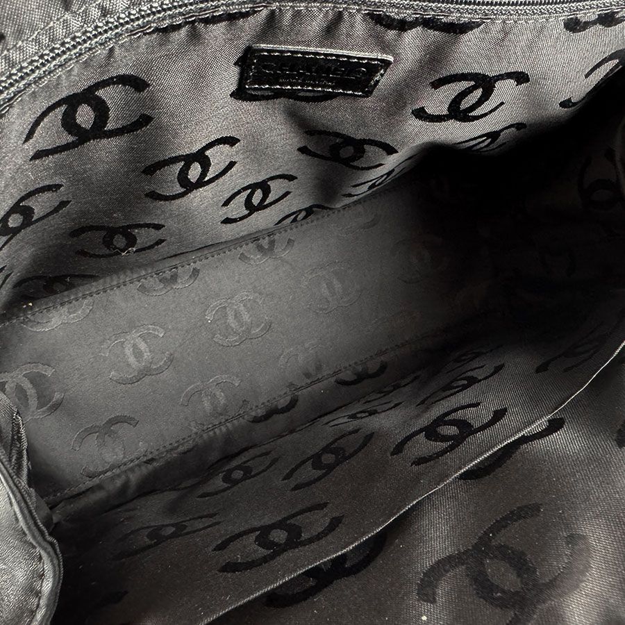 Chanel Handbag Wild Stitch — view 5