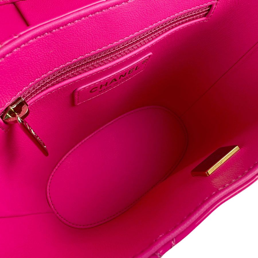 Chanel Shoulder Bag Leather Patent Transfer — view 5