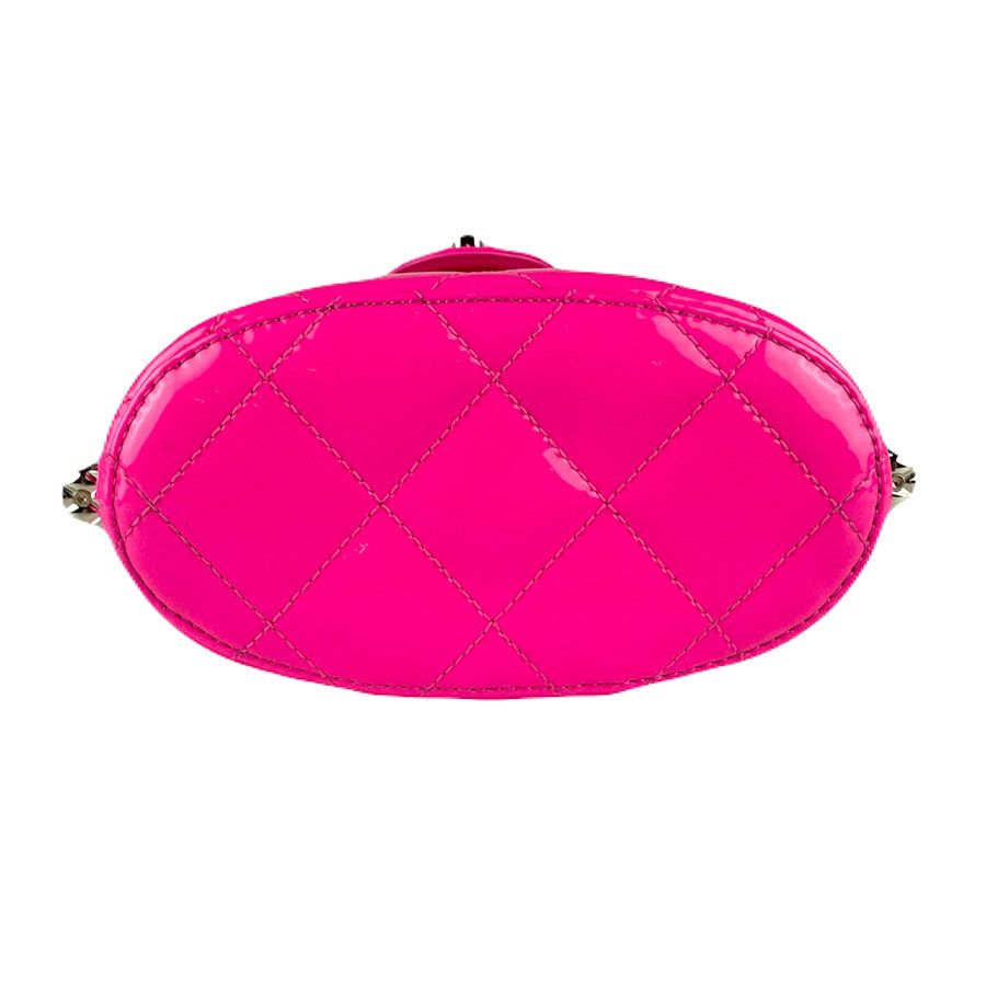 Chanel Shoulder Bag Leather Patent Transfer — view 4