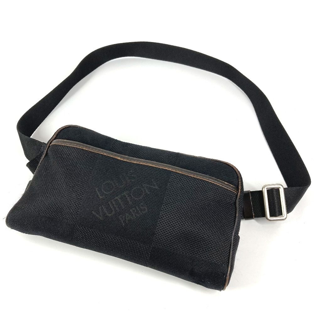 Louis Vuitton Belt Bag Acrobat Damier Geant Canvas Black — view 3