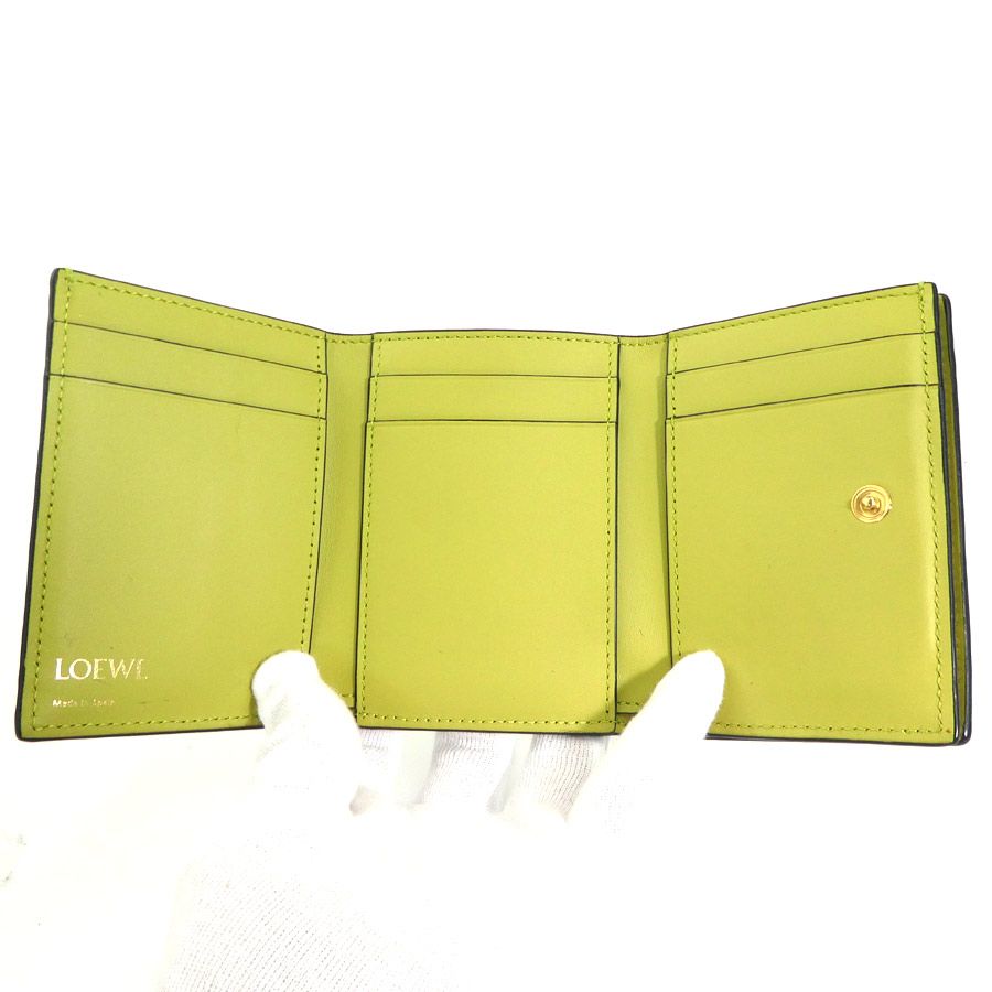 Loewe Trifold Wallet Leather Green Yellowgreen — view 8