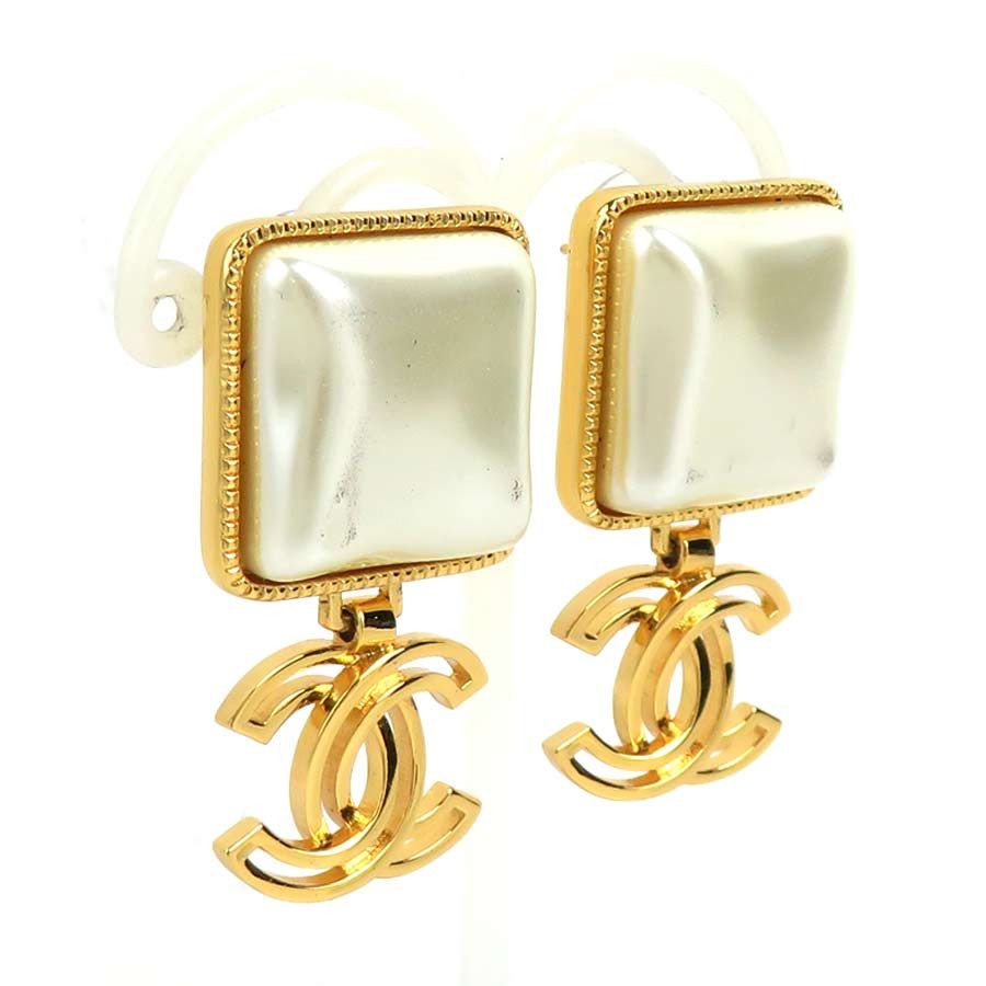 Chanel Earrings White Gold — view 2
