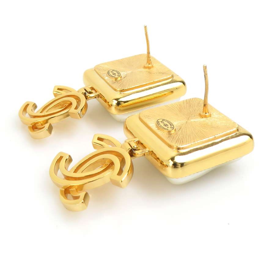 Chanel Earrings White Gold — view 6