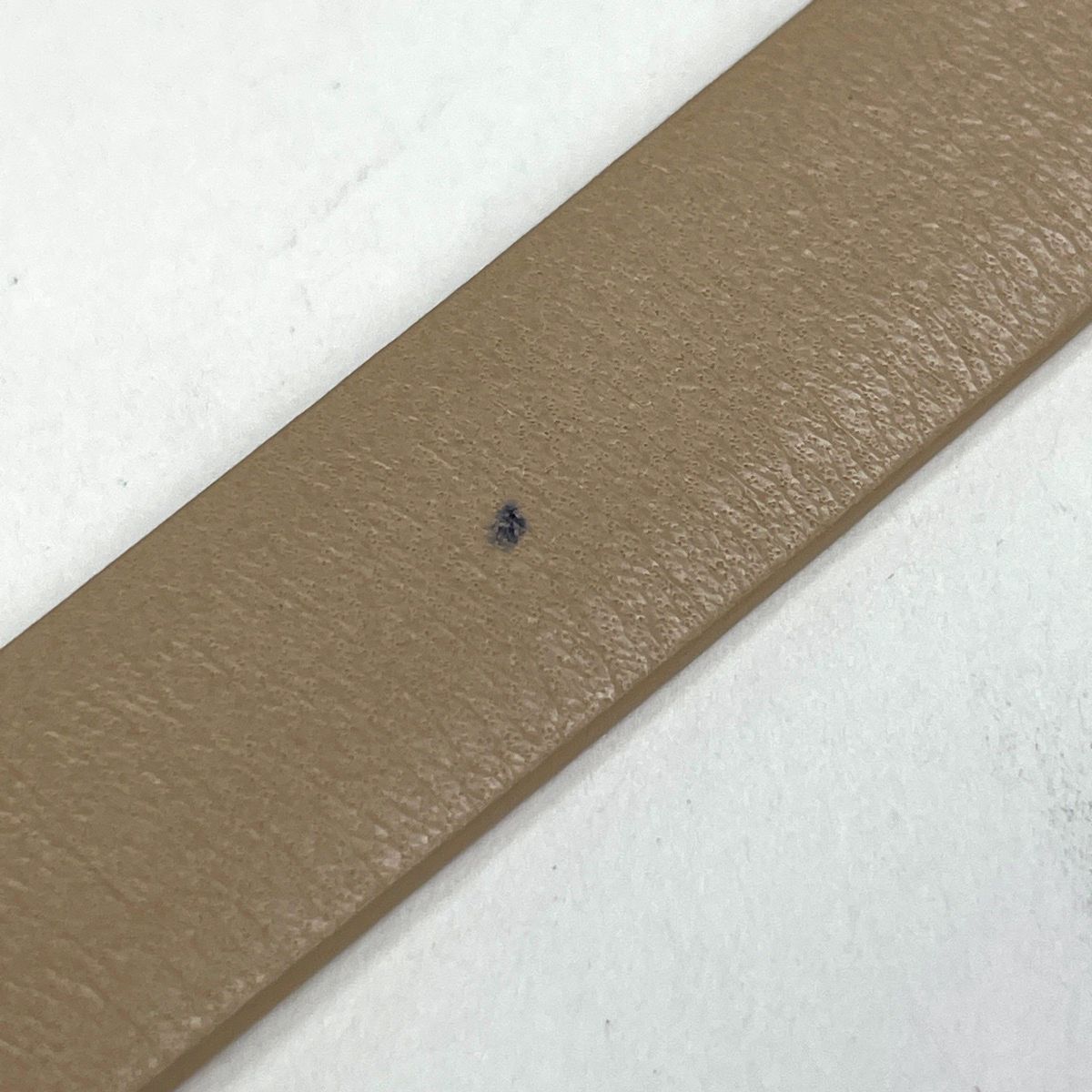 Chanel CC Logo Belt 14 Leather Beige Gold — view 5