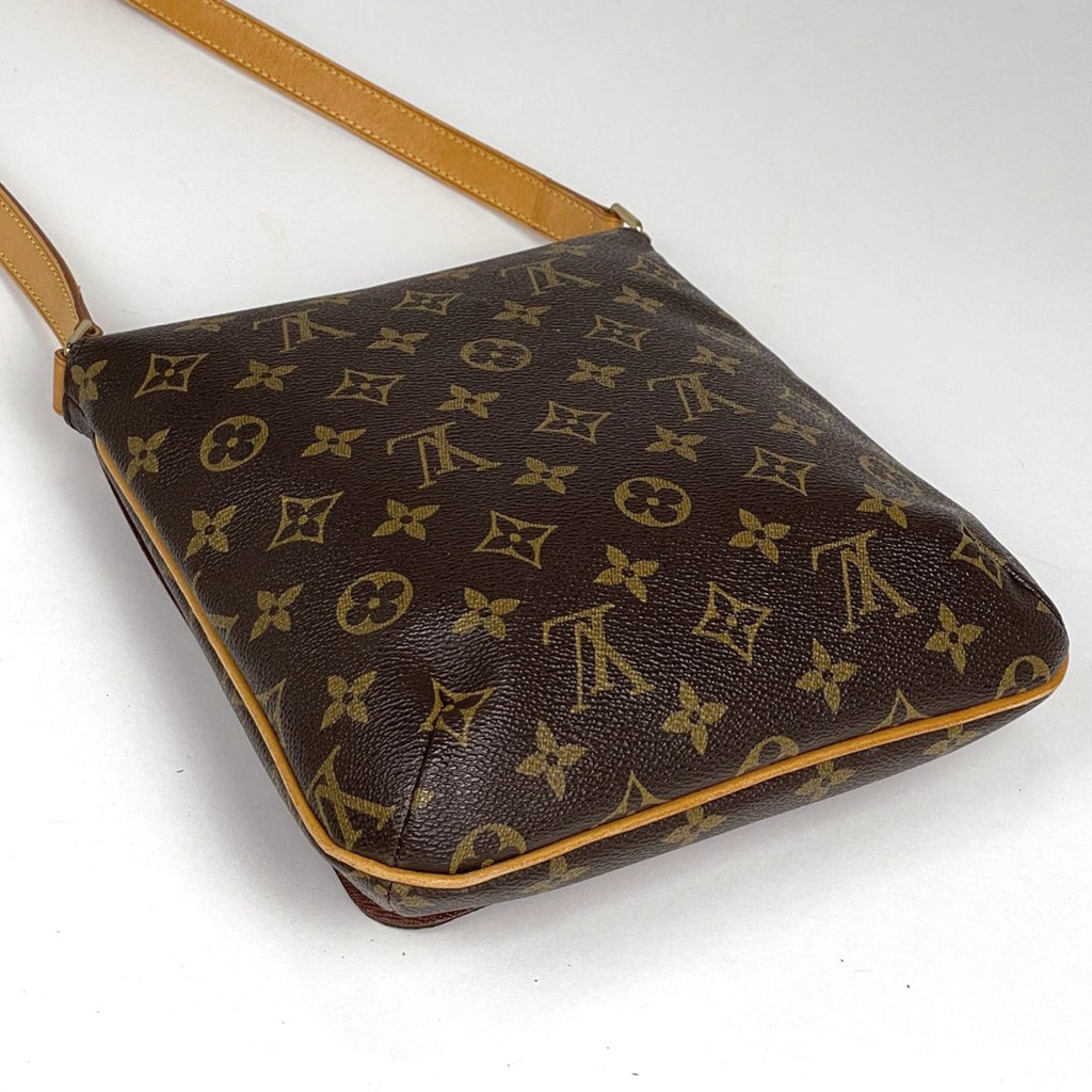 Louis Vuitton Musette Salsa Long Shoulder Bag Monogram Brown — view 2