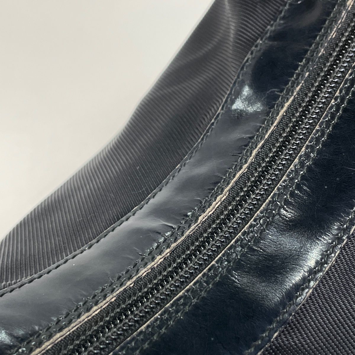Gucci Bamboo Shoulder Bag Nylon Black — view 5