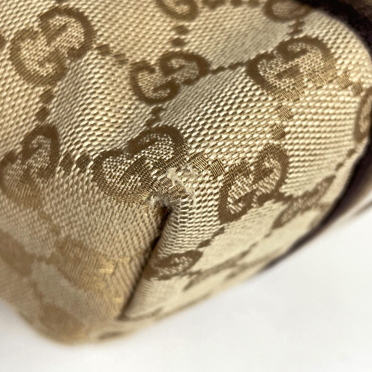 Gucci GG Pattern Tote Shoulder Bag Heart Charm Canvas Beige Gold — view 3