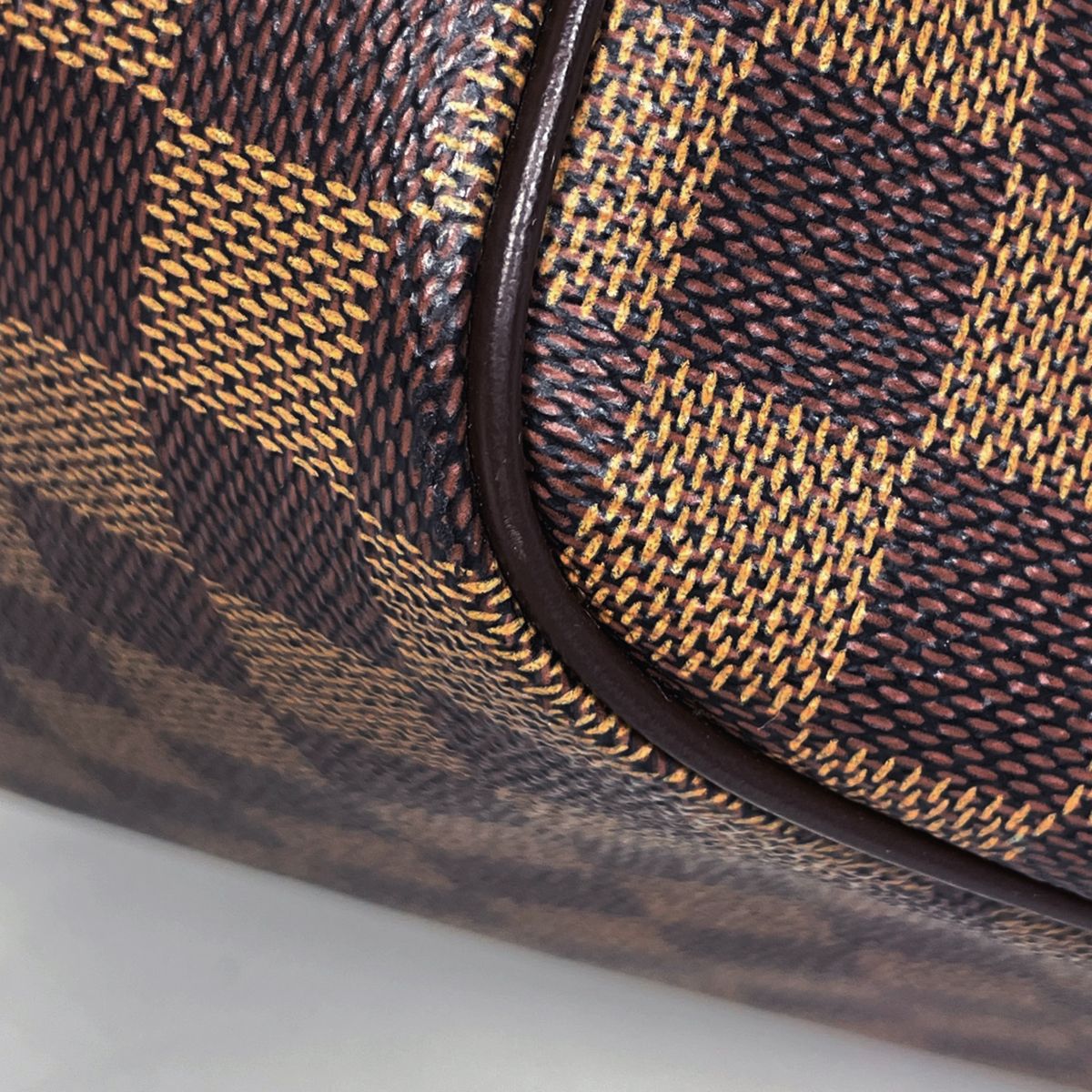 Louis Vuitton Belem MM Shoulder Bag Damier Brown — view 3