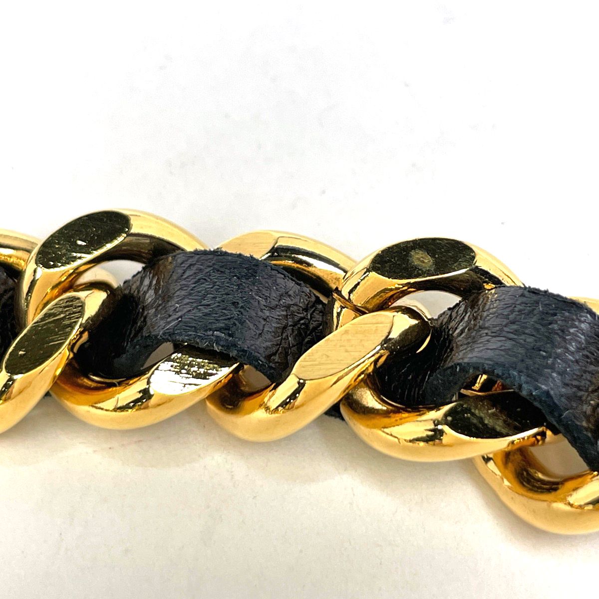 Chanel CC Logo Chain Belt 31 Rue Cambon Leather Gold — view 5