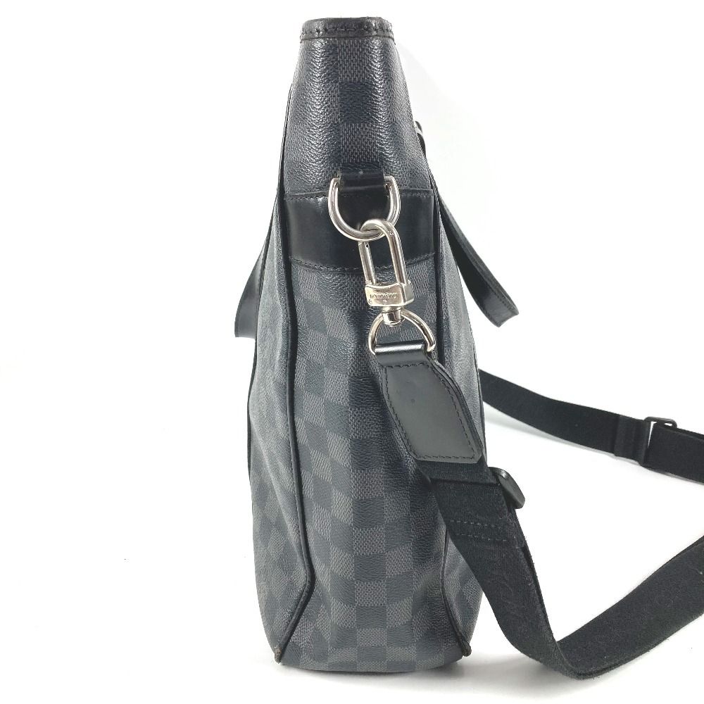 Louis Vuitton Shoulder Bag Tadao Damier Graphite Canvas Black — view 4