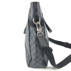 Louis Vuitton Shoulder Bag Tadao Damier Graphite Canvas Black — view 4
