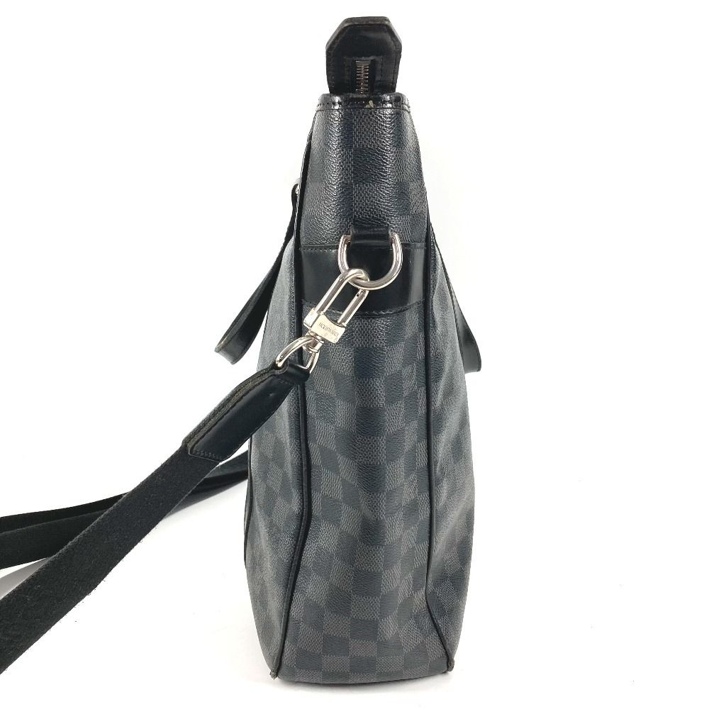 Louis Vuitton Shoulder Bag Tadao Damier Graphite Canvas Black — view 3