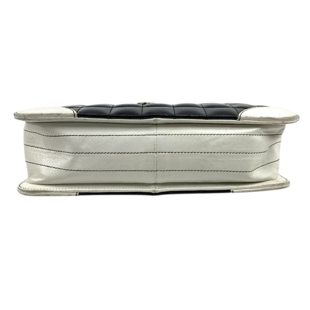 Chanel Shoulder Bag Logo Choco Bar Enamel Leather Black — view 5