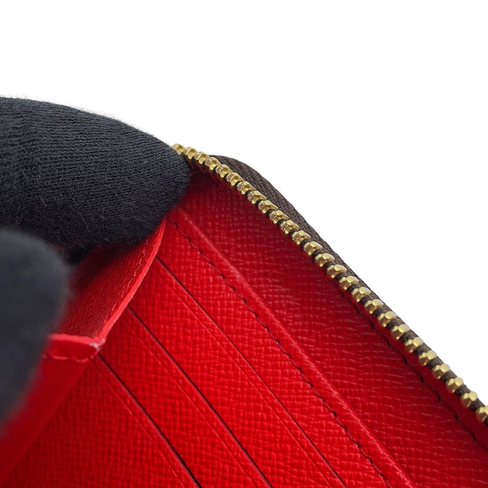 Louis Vuitton Wallet Monogram LV YK Zippy — view 9