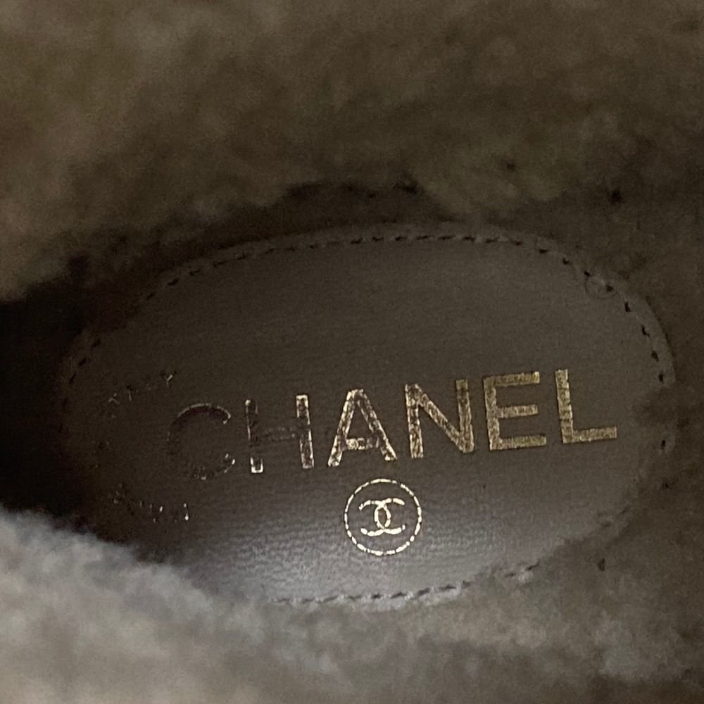 Chanel CC Logo Bicolor Mouton Short Boots 36C — view 8