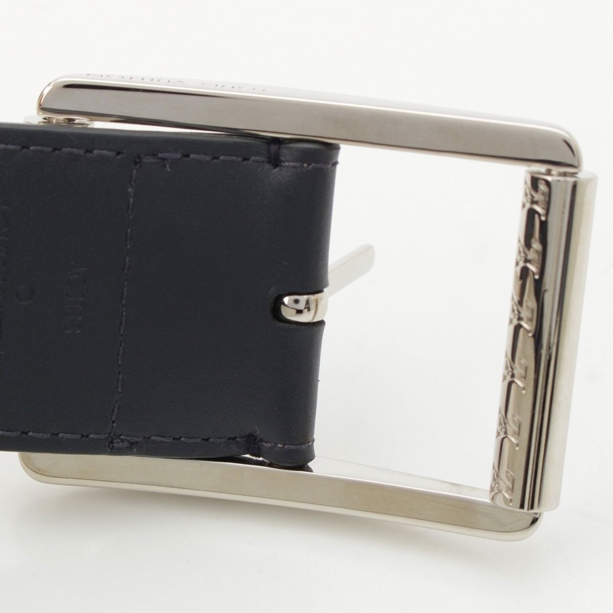 Louis Vuitton Leather Monogram Ceinture Reverso Belt Light Gray — view 4