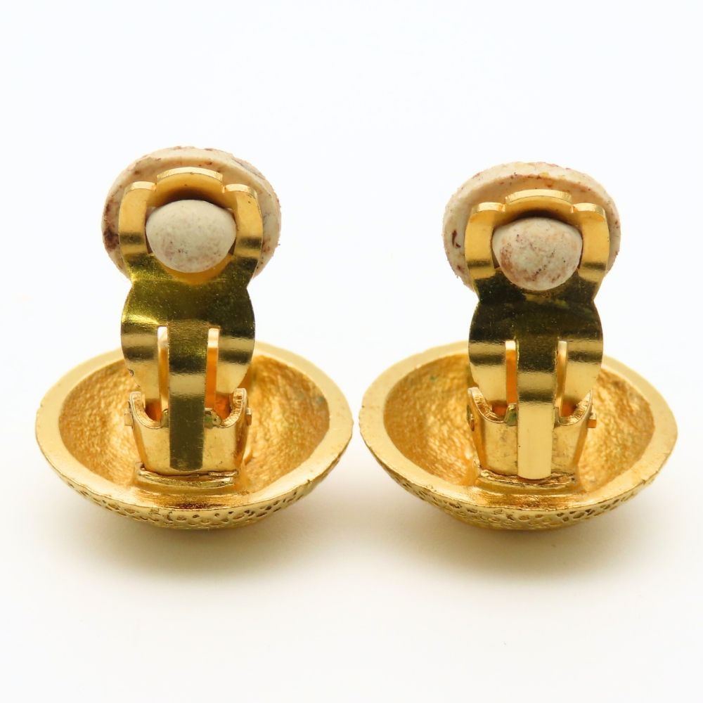 Chanel Earrings CC Logo Metal Gold Plated — view 5