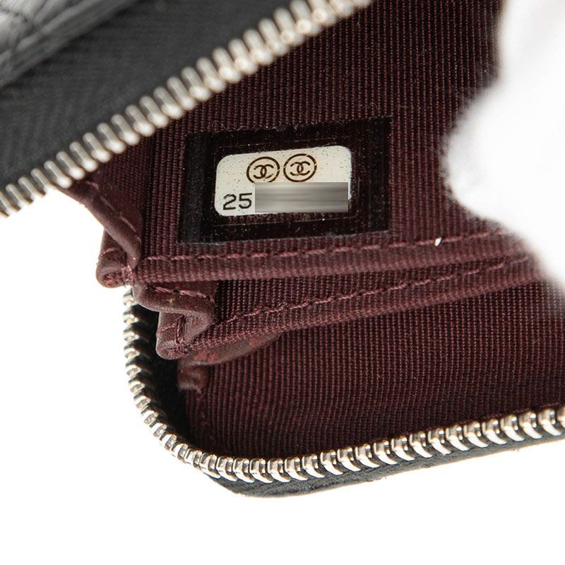 Chanel CC Logo Quilted Classic Zip Coin Purse Black Caviar Leather — view 6