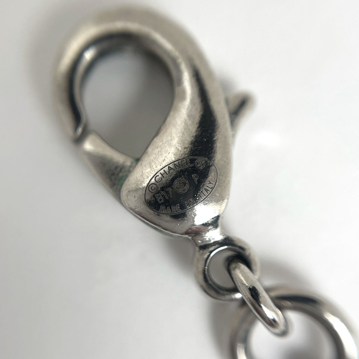 Chanel CC Logo Ribbon Motif Necklace Silver Plated — view 6