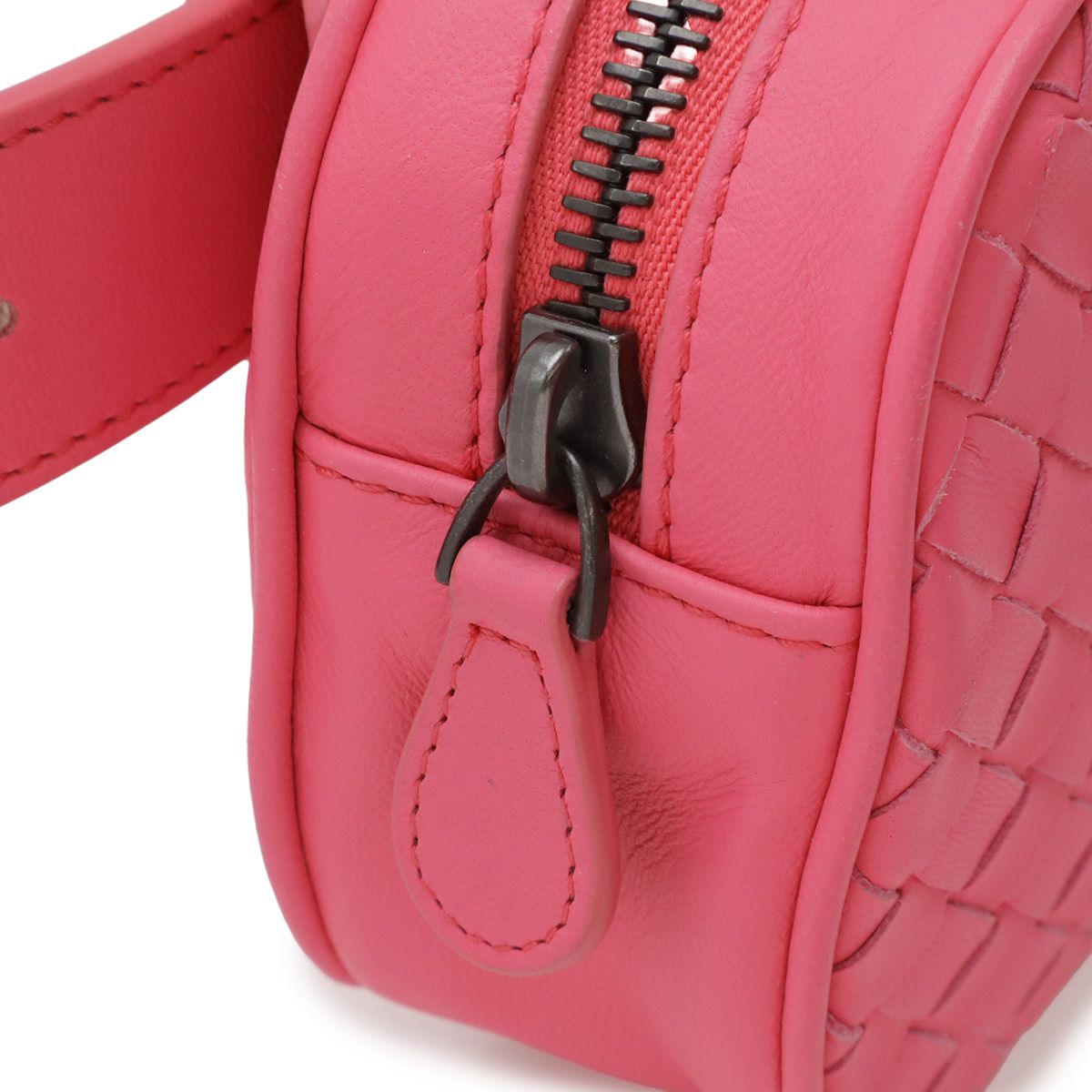 Bottega Veneta Intrecciato Belt Bag Leather Pink — view 5