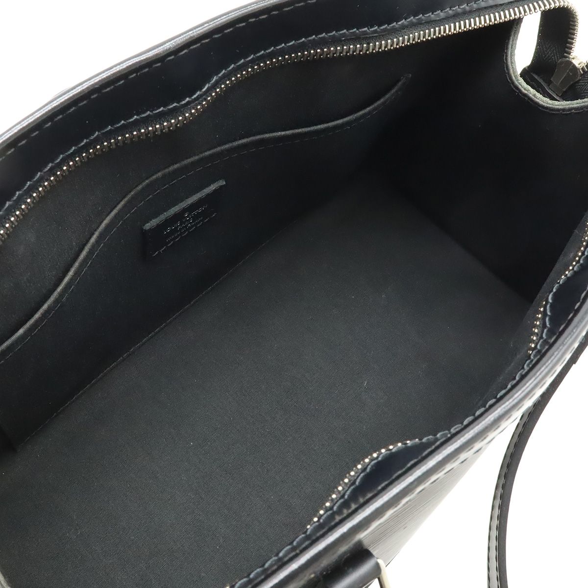 Louis Vuitton Epi Madeleine PM Shoulder Bag Semi Noir Black — view 6