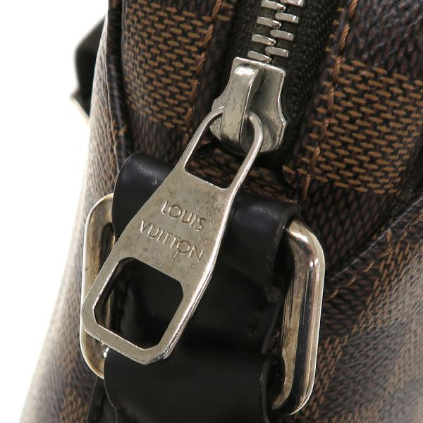 Louis Vuitton Damier Jake Messenger PM — view 4