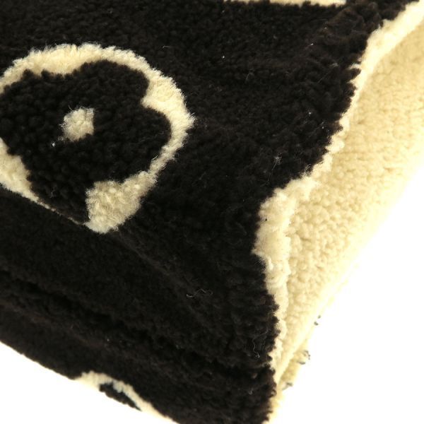 Louis Vuitton Monogram Teddy On The Go GM — view 4