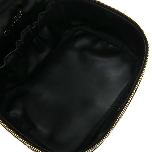 Chanel Bikolo Revanity Vanity Bag — view 2