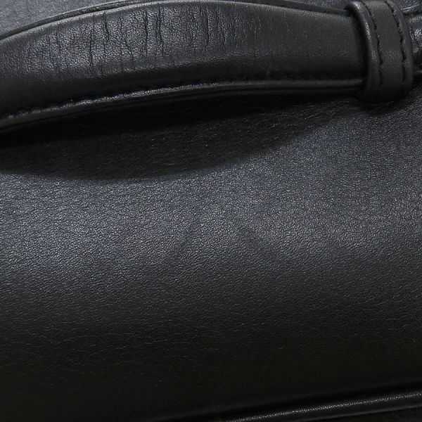 Chanel Bikolo Revanity Vanity Bag — view 9