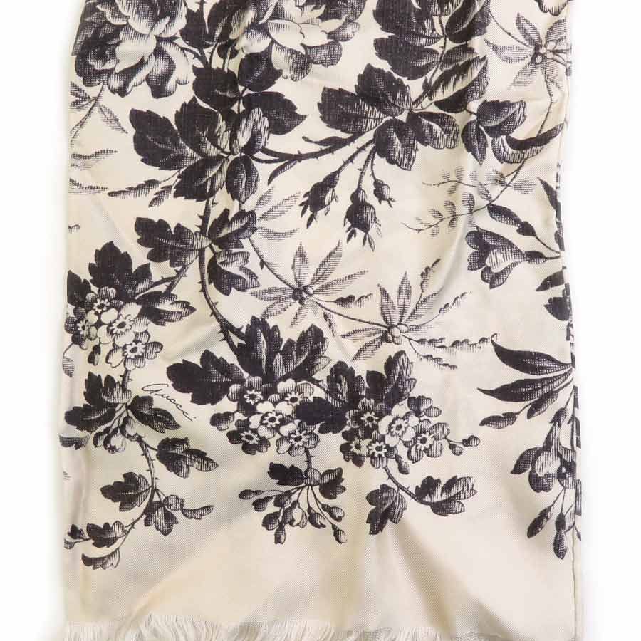 Gucci Scarf Shawl Silk Black Light Beige — view 3